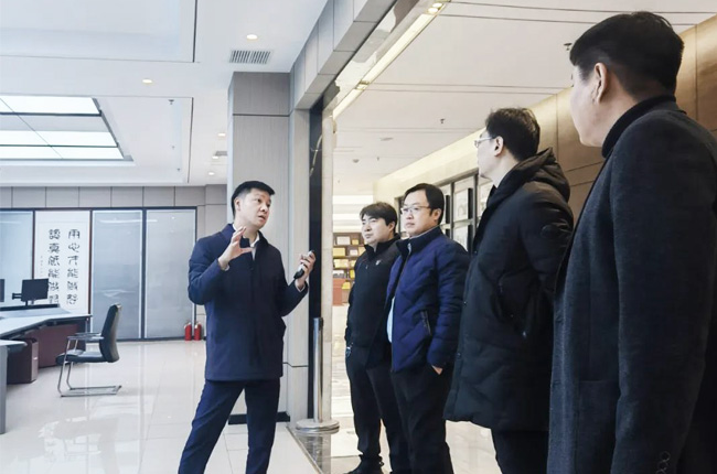 �н�·�򼯈F����F�W�R���u�������^����