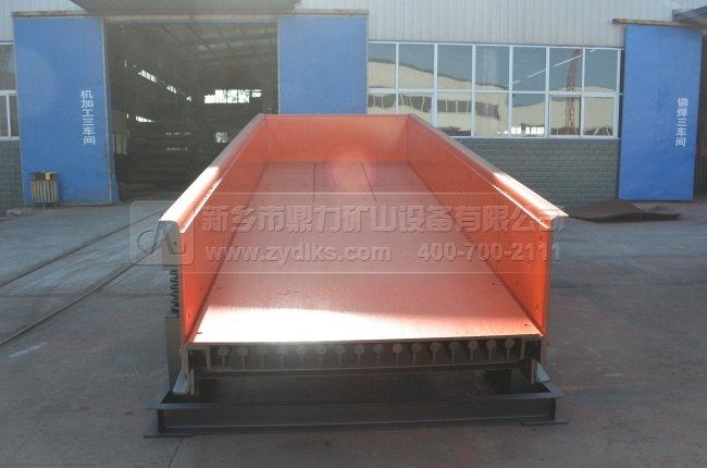 鼎力振動給料機