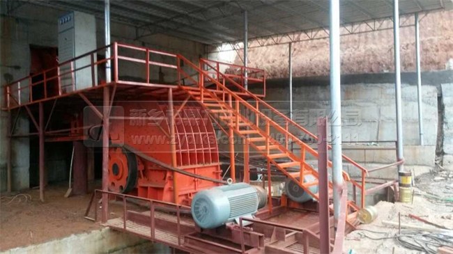 ���O�е�ʯ�����a��