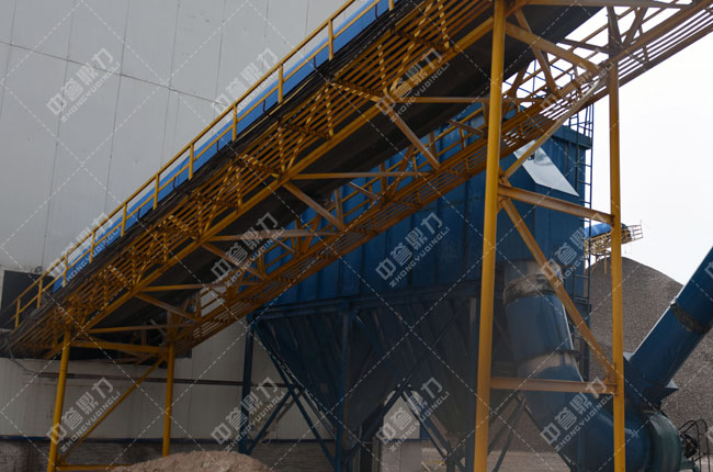 ��������Ж|��ʯ�ϏS�r(sh��)�a(ch��n)700���h(hu��n)�����m