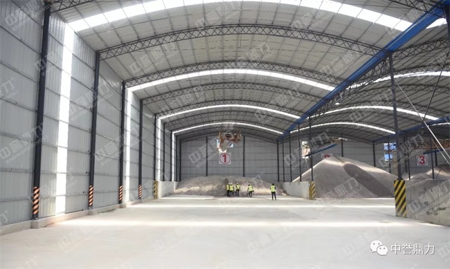 ���]�������ς}